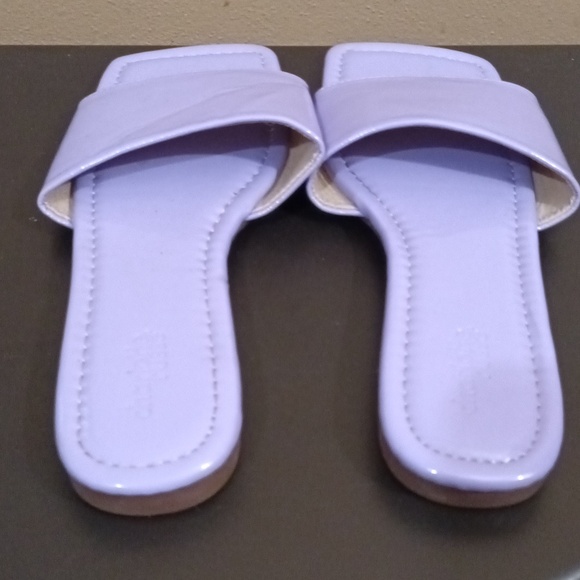 NWT Women's Charlotte Russe Slip On Sandals - Picture 3 of 5